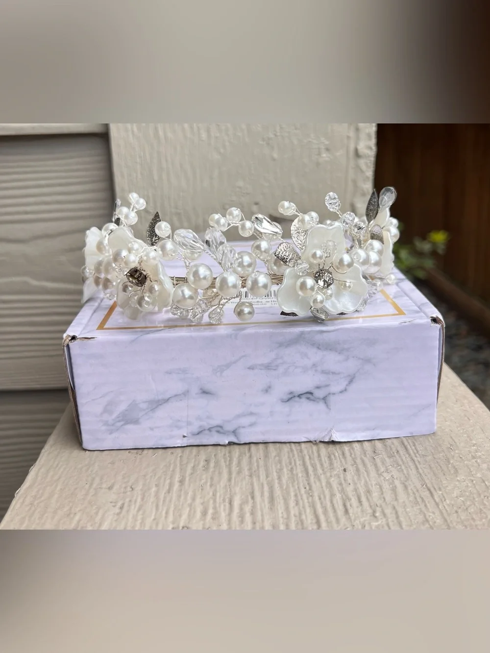 NIB Bridal Pearl Crystal Floral Headband Wedding Hair Crown Tiara White Silver